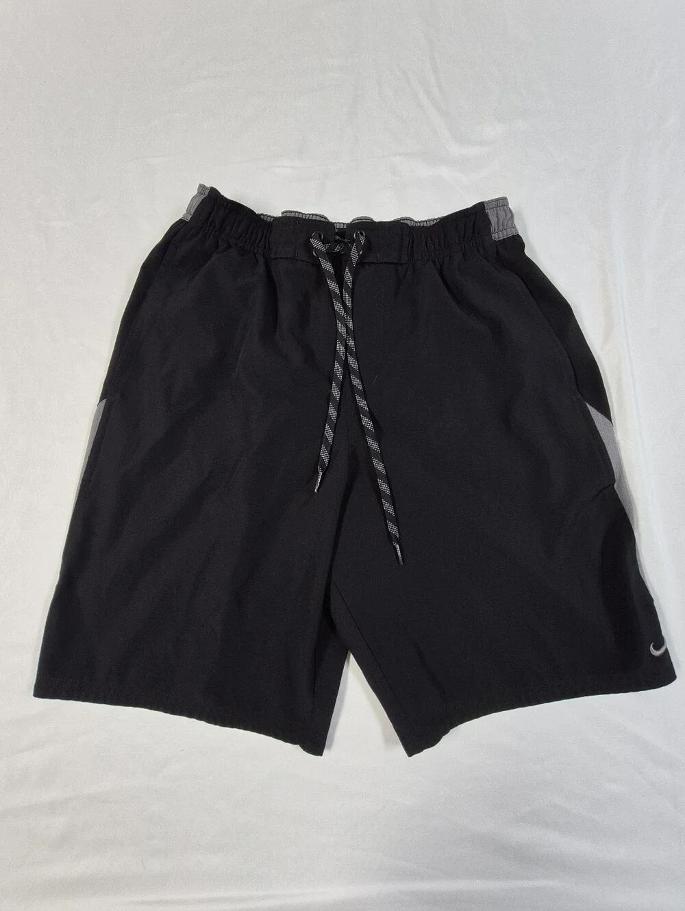 Nike Swim Shorts Mens M Black Pull On Elastic Waistband Stretch Board Shorts